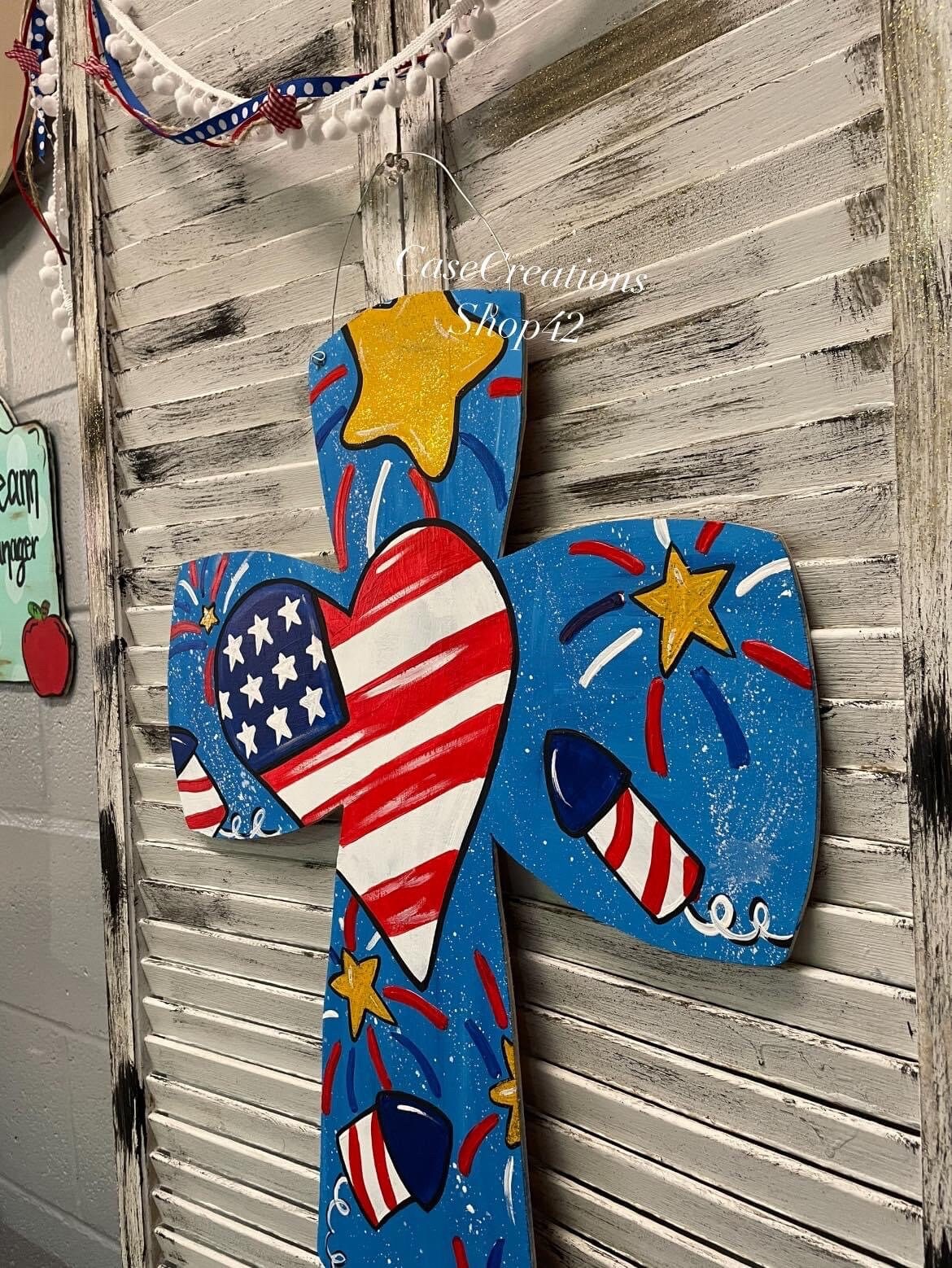 4th of July Door hanger, Patriotic Door Hanger, cross door Hanger, Red,White, Blue Door hanger, American Flag cross door Hanger