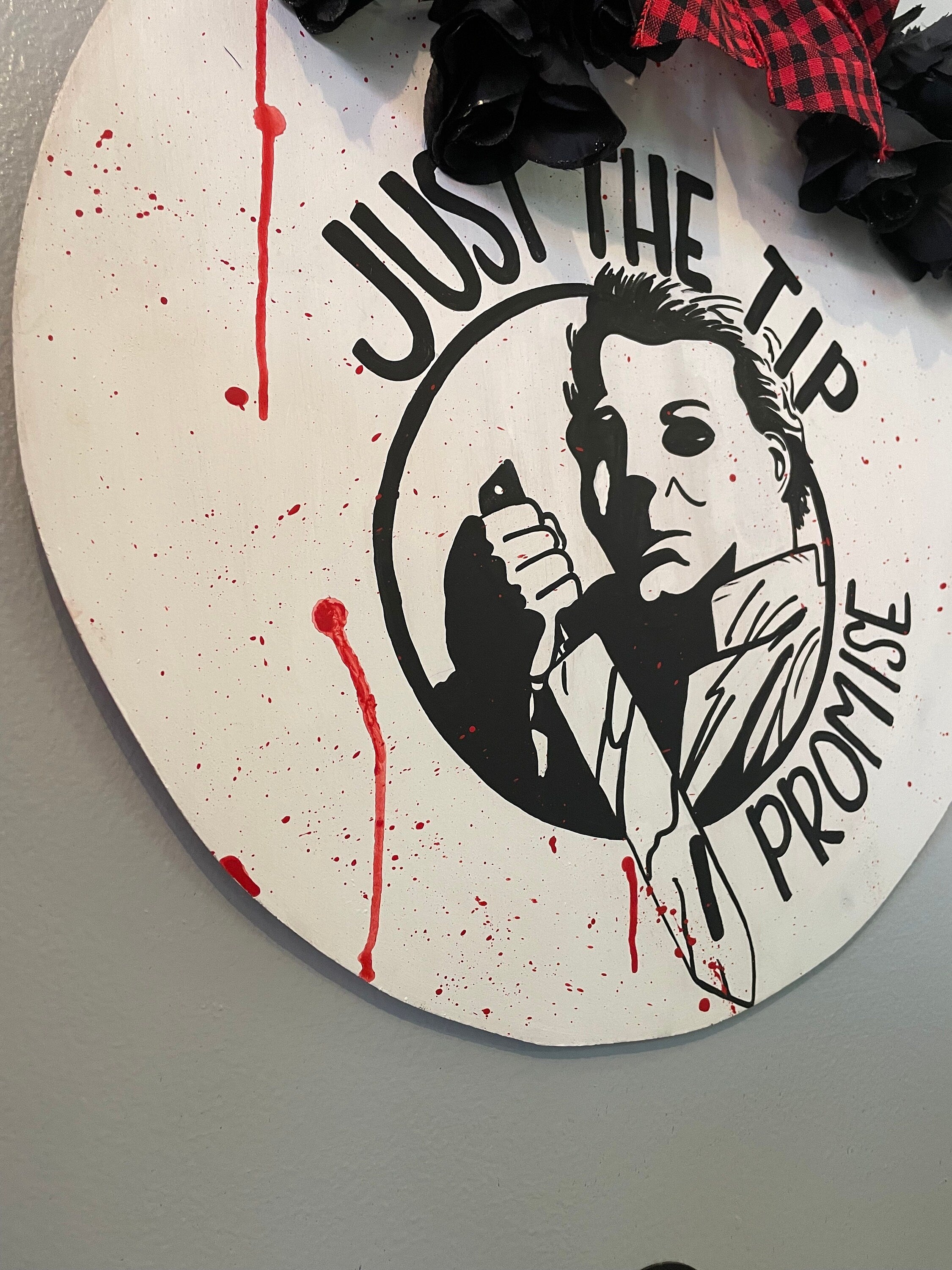 Micheal door hanger, Horror Door Hanger, Halloween Door hanger, knife door hanger, killer door hanger, blood door hanger
