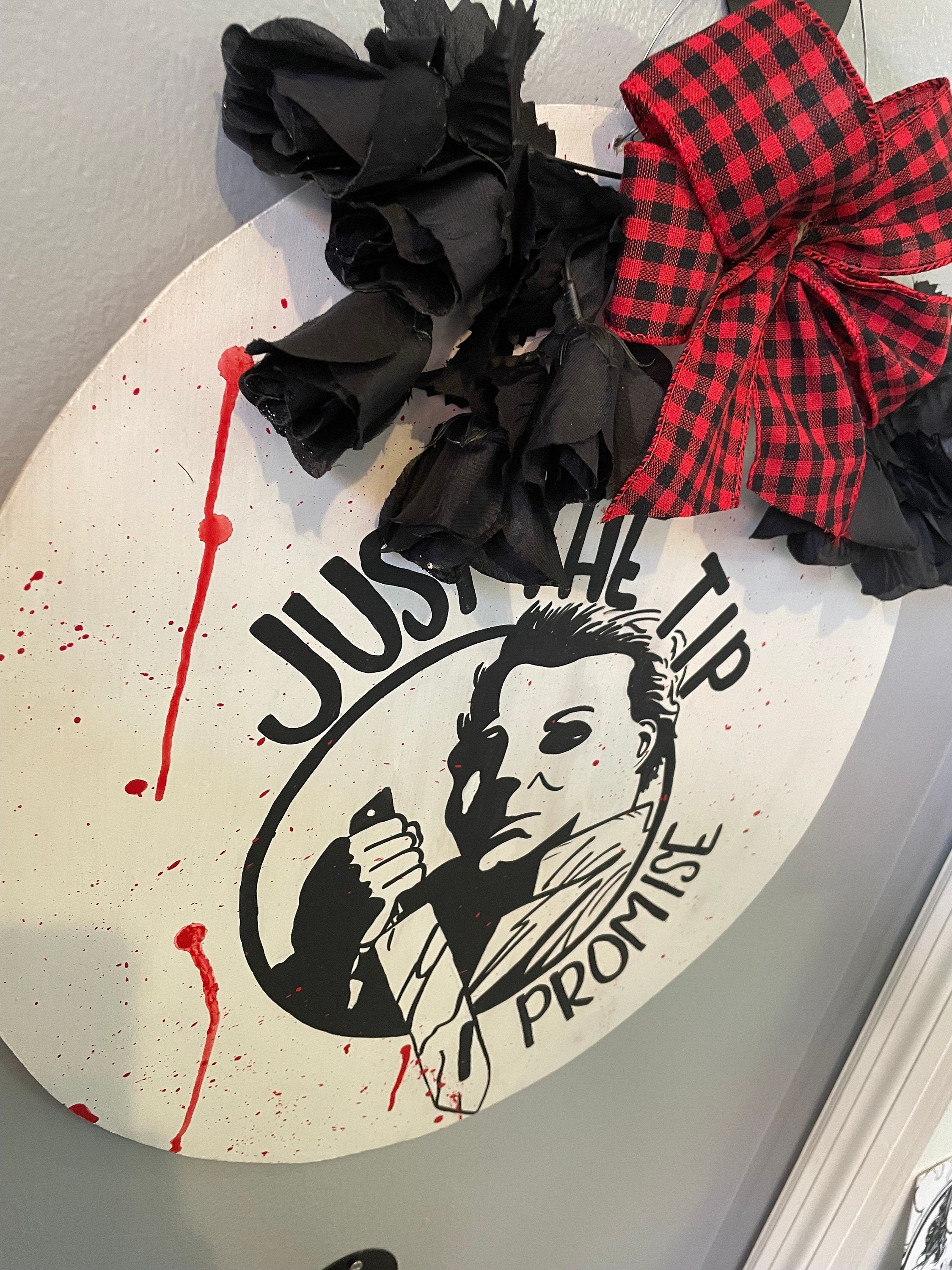 Micheal door hanger, Horror Door Hanger, Halloween Door hanger, knife door hanger, killer door hanger, blood door hanger