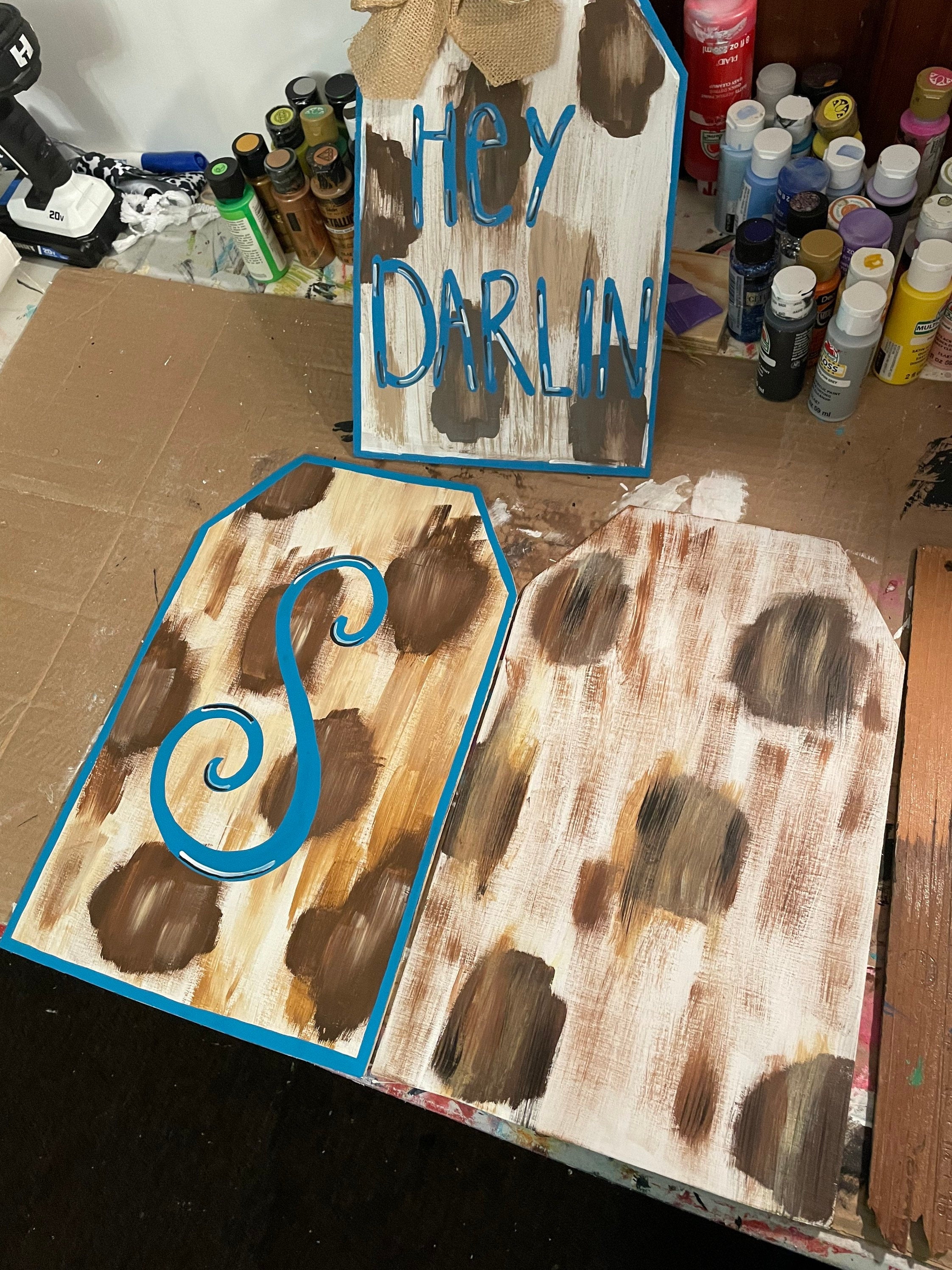 Cow Print Door Hanger, Farmhouse Hey Y'all Sign