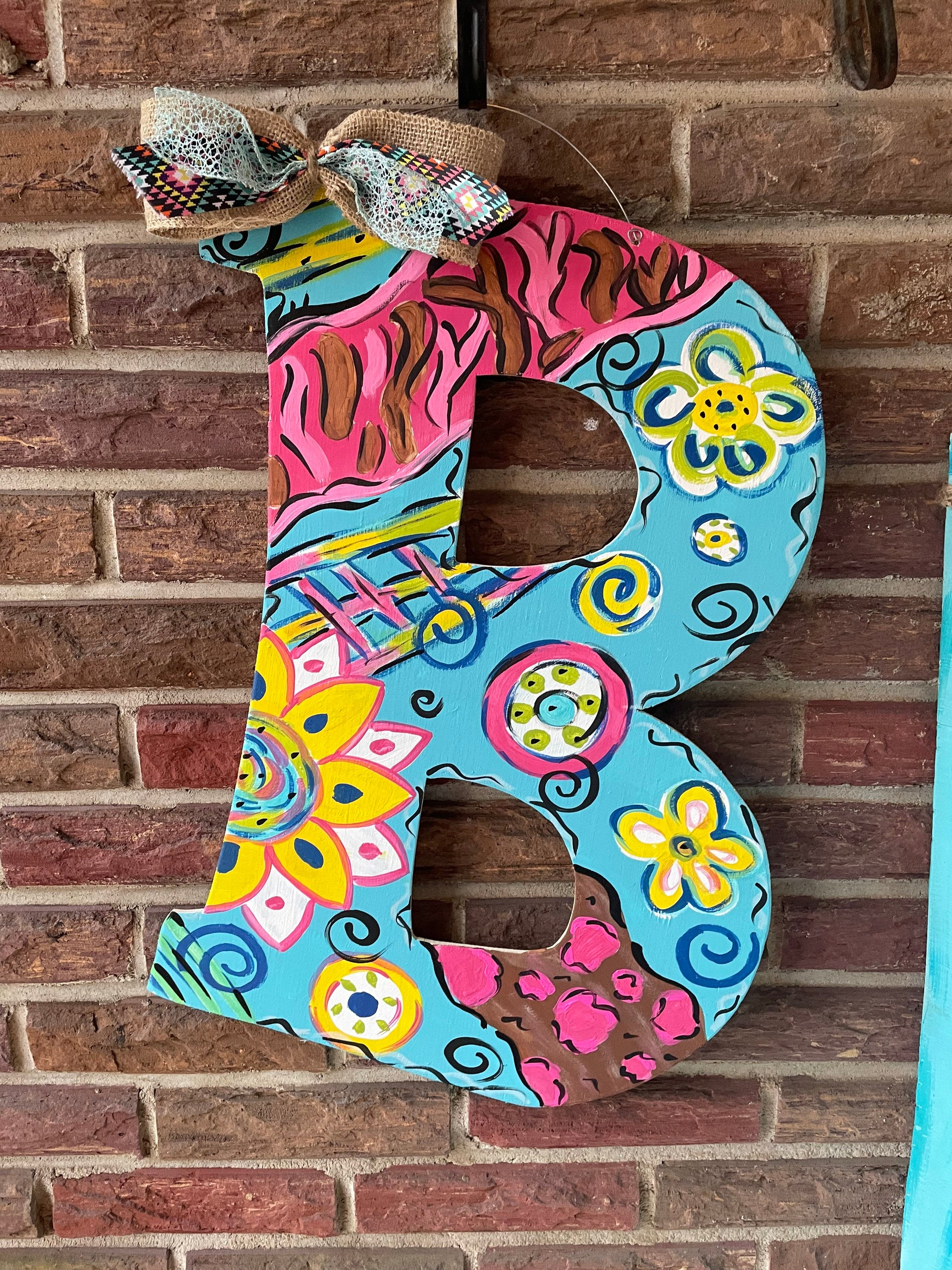 Wild bright design letter door hanger