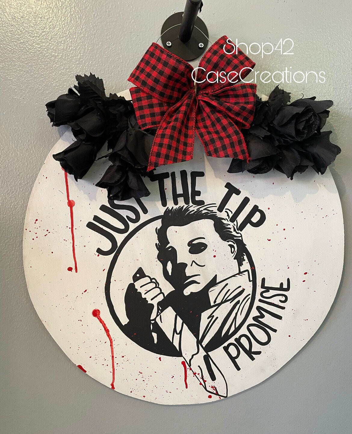 Micheal door hanger, Horror Door Hanger, Halloween Door hanger, knife door hanger, killer door hanger, blood door hanger